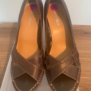 Wedge sandal by Aerosoles